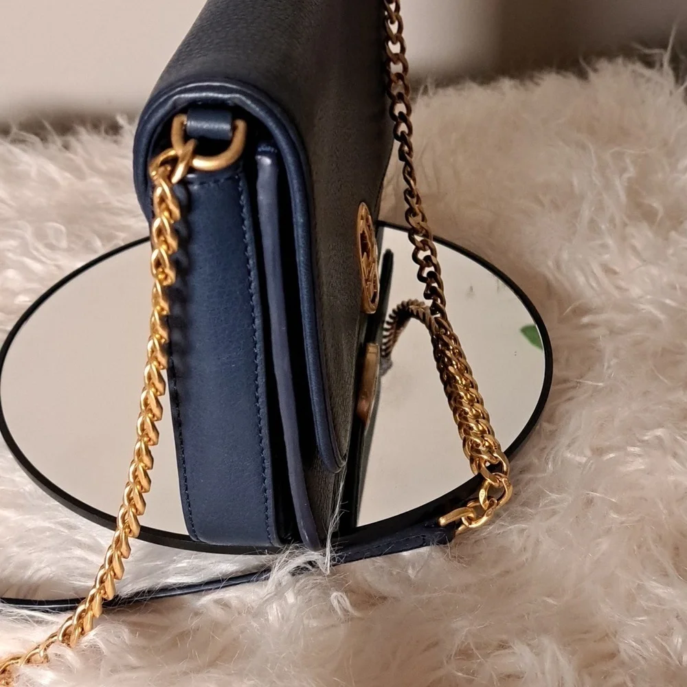 Tory Burch Chelsea Leather Shoulder Bag EUC